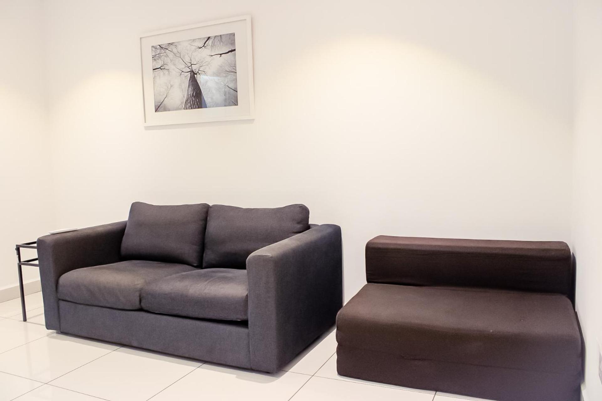 Embassy Gardens Deluxe Apartment Акра Екстериор снимка