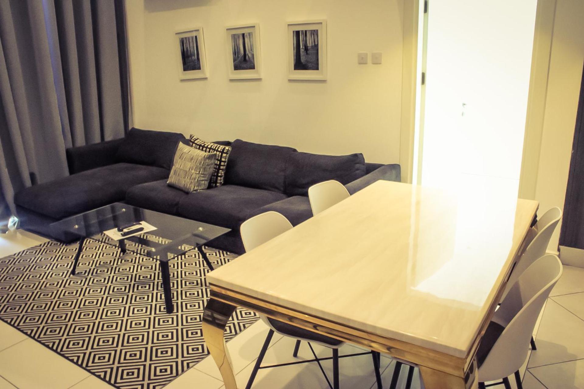 Embassy Gardens Deluxe Apartment Акра Екстериор снимка